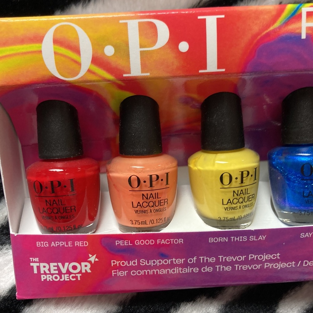OPI Rock Your Rainbow Kit - Picture 3 of 4